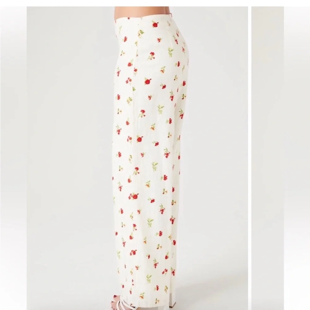 Forever 21 Linen Floral Pants - Picture 3 of 11